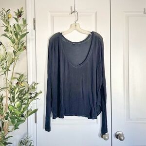 🌲 Brandy Melville • Long Sleeve Shirt